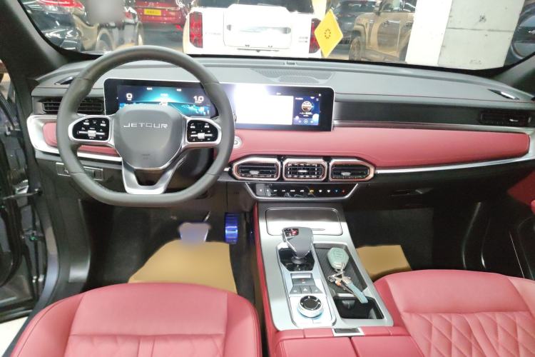 Used JETOUR X70 PLUS 2024 Champion Edition 1.5T DCT Champion MAX+ 5-seater Interior 2