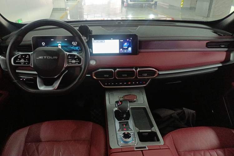 Used JETOUR X70 PLUS 2024 Champion Edition 1.5T DCT Champion MAX+ 5-seater Interior 2