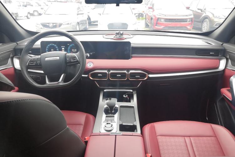 Used JETOUR X70 PLUS 2024 Champion Edition 1.5T DCT Champion MAX 5-Seater Interior 3