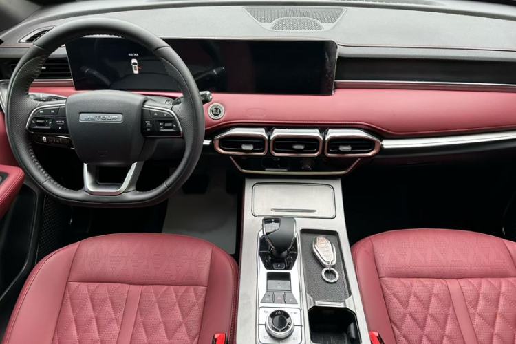 Used JETOUR X70 PLUS 2024 Champion Edition 1.5T DCT Champion MAX 5-Seater Interior 4