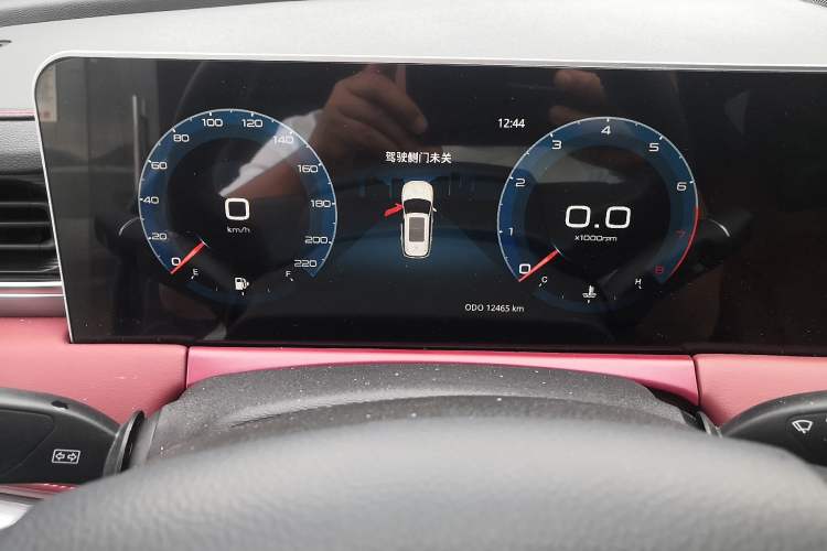 Used JETOUR X70 PLUS 2024 Champion Edition 1.5T DCT Champion MAX 5-Seater Odometer Close Up