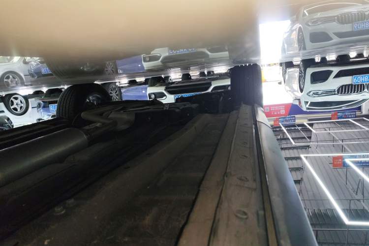 Used JETOUR X70 PLUS 2024 Champion Edition 1.5T DCT Champion MAX+ 7-Seater Right Side Sill