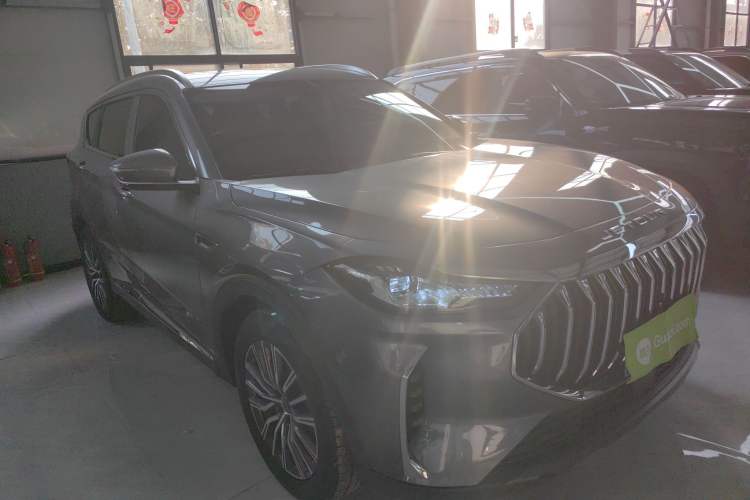 Used JETOUR X70 PLUS 2024 Champion Edition 1.5T DCT Champion MAX 5-Seater Front Right 45 Deg