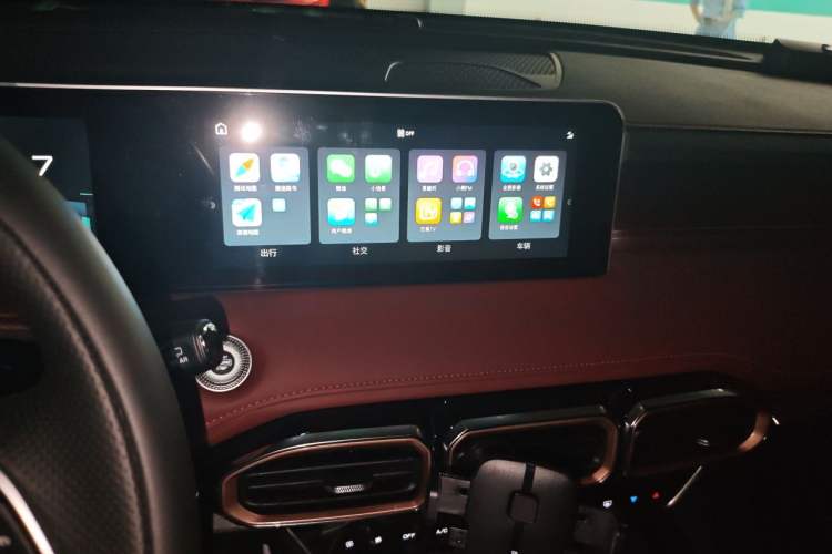 Used JETOUR X70 PLUS 2024 Champion Edition 1.5T DCT Champion MAX 5-Seater Audio And AC Panel