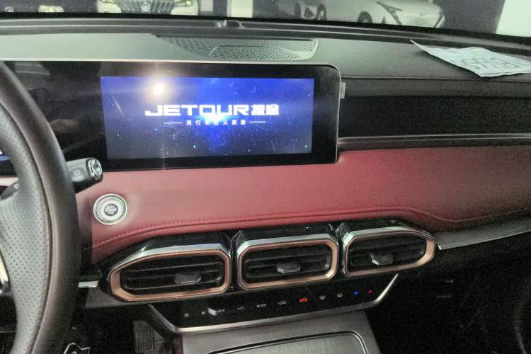 Used JETOUR X70 PLUS 2024 Champion Edition 1.5T DCT Champion PRO 5-Seater Audio And AC Panel