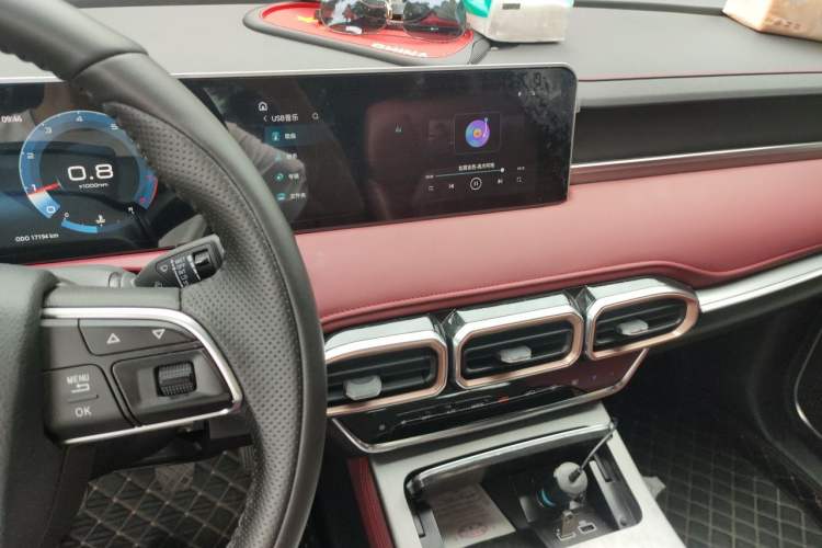 Used JETOUR X70 PLUS 2024 Champion Edition 1.5T Manual 7-Seater Audio And AC Panel