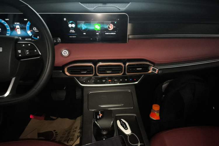 Used JETOUR X70 PLUS 2024 Champion Edition 1.5T DCT Champion PRO 5-Seater Audio And AC Panel