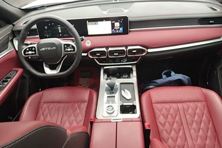 Used JETOUR X70 PLUS 2024 Champion Edition 1.5T DCT Champion MAX+ 5-seater Center Console