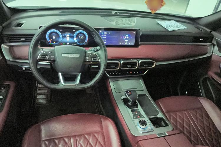 Used JETOUR X70 PLUS 2024 Champion Edition 1.5T DCT Champion PRO 5-Seater Center Console