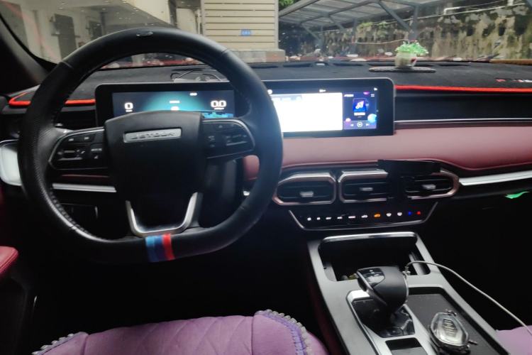 Used JETOUR X70 PLUS 2024 Champion Edition 1.5T DCT Champion MAX 5-Seater Center Console