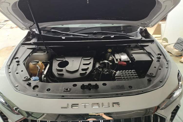 Used JETOUR X70 PLUS 2024 Champion Edition 1.5T DCT Champion MAX 5-Seater Engine Bay