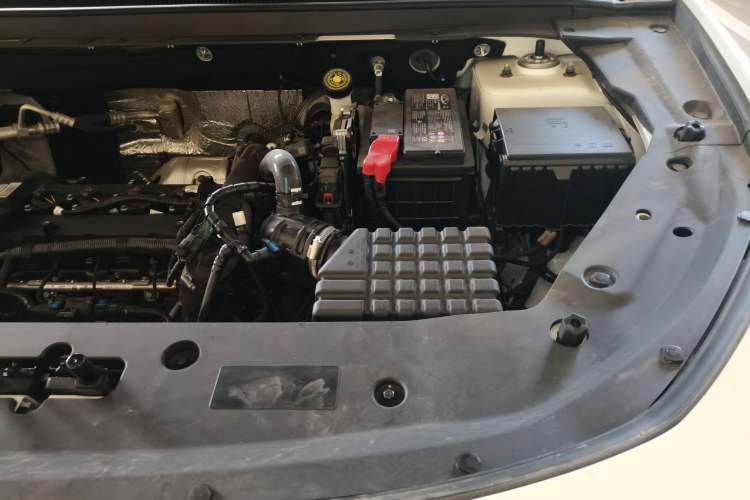 Used JETOUR X70 PLUS 2024 Champion Edition 1.5T DCT Champion PRO 7-Seater Engine Bay Left