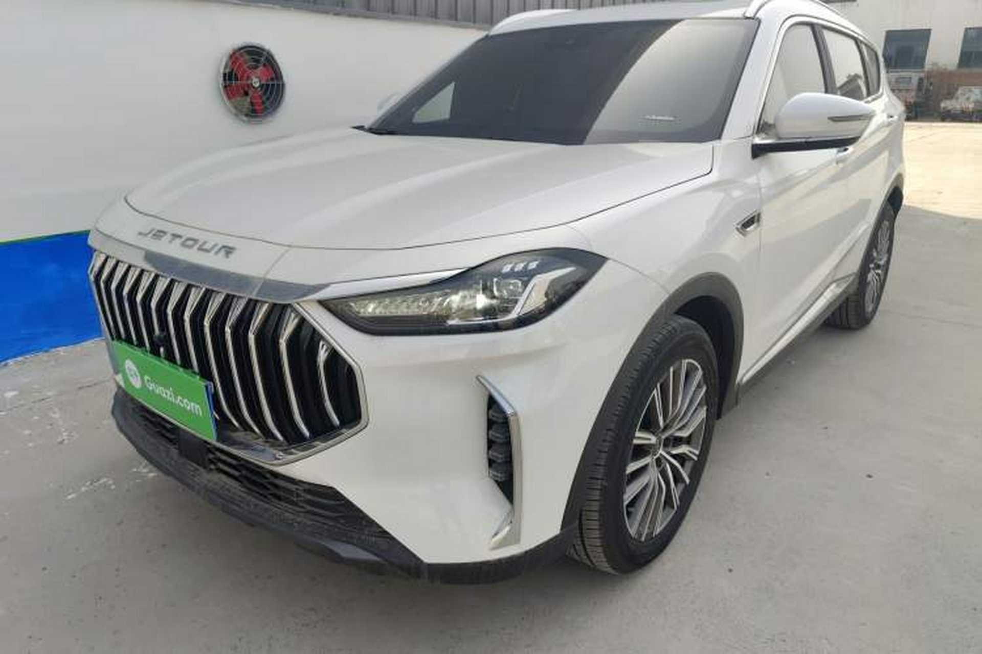 Used JETOUR X70 PLUS 2024 Champion Edition 1.5T DCT Champion PRO 5-Seater Front Left 45 Deg