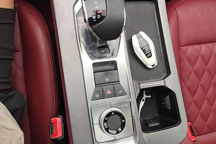 Used JETOUR X70 PLUS 2024 Champion Edition 1.5T DCT Champion MAX+ 5-seater Gear Lever