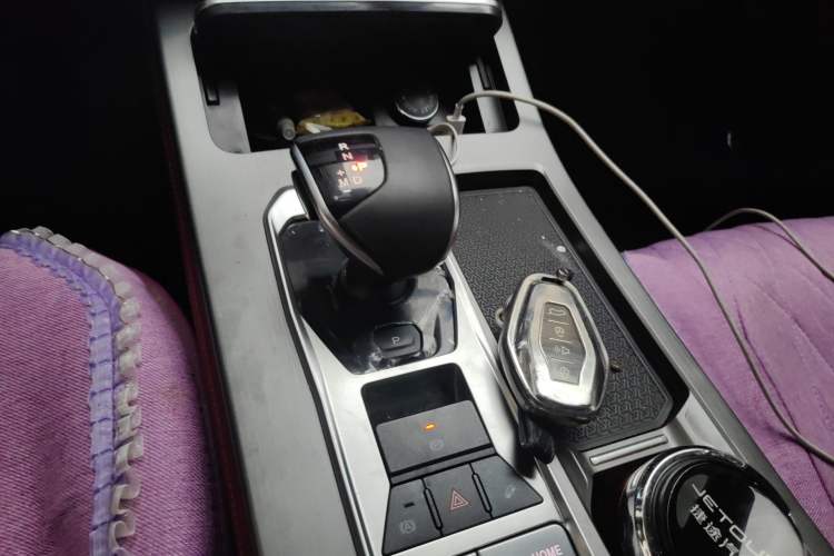 Used JETOUR X70 PLUS 2024 Champion Edition 1.5T DCT Champion MAX 5-Seater Gear Lever