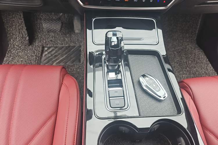 Used JETOUR X70 PLUS 2024 Champion Edition 1.5T DCT Champion PRO 5-Seater Gear Lever