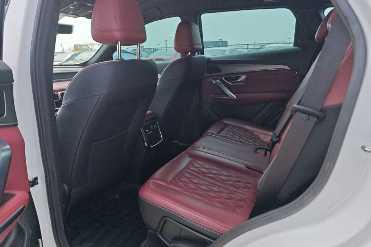 Used JETOUR X70 PLUS 2024 Champion Edition 1.5T DCT Champion MAX 7-Seater Interior 2