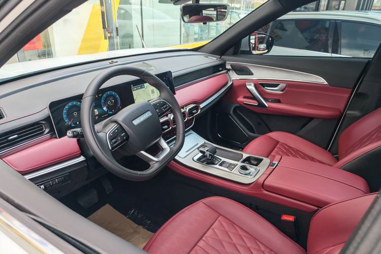 Used JETOUR X70 PLUS 2024 Champion Edition 1.5T DCT Champion MAX 5-Seater Interior 2