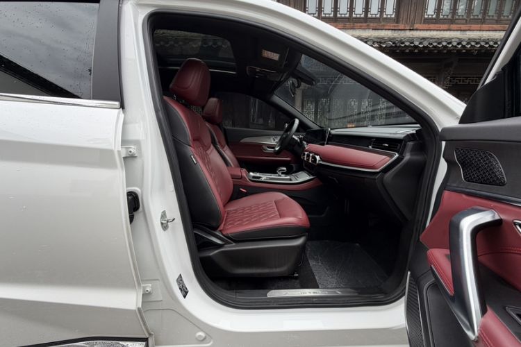 Used JETOUR X70 PLUS 2024 Champion Edition 1.5T DCT Champion MAX 5-Seater Interior 3