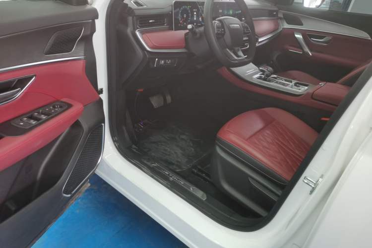 Used JETOUR X70 PLUS 2024 Champion Edition 1.5T DCT Champion PRO 5-Seater Interior 3