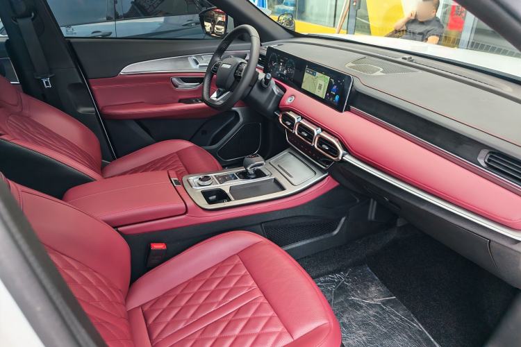 Used JETOUR X70 PLUS 2024 Champion Edition 1.5T DCT Champion MAX 5-Seater Interior 3