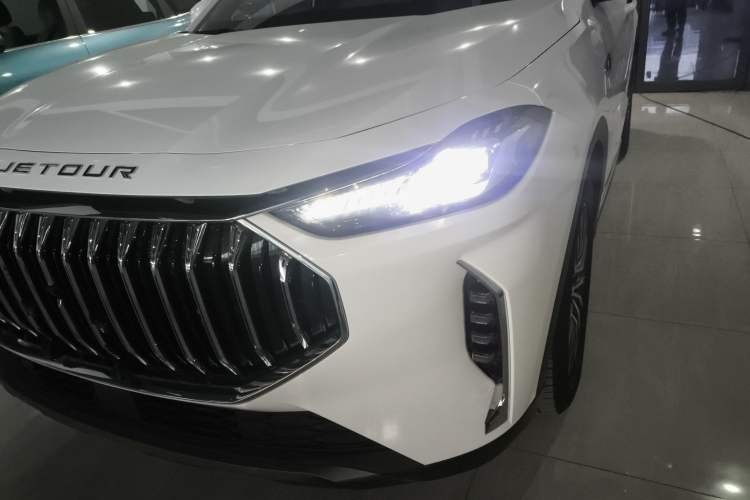 Used JETOUR X70 PLUS 2024 Champion Edition 1.5T DCT Champion PRO 5-Seater Left Front Headlight