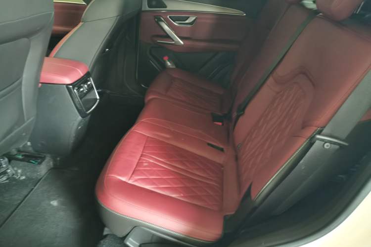 Used JETOUR X70 PLUS 2024 Champion Edition 1.5T DCT Champion PRO 7-Seater Left Rear Seat