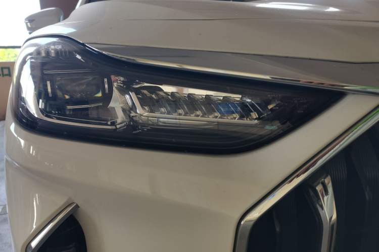 Used JETOUR X70 PLUS 2024 Champion Edition 1.5T DCT Champion PRO 7-Seater Right Front Headlight