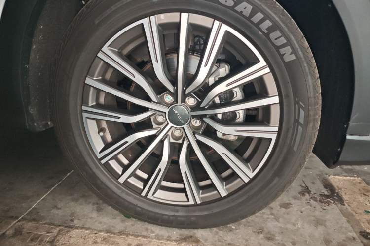 Used JETOUR X70 PLUS 2024 Champion Edition 1.5T DCT Champion MAX 5-Seater Right Front Wheel Hub