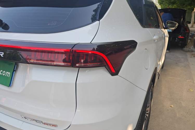 Used JETOUR X70 PLUS 2024 Champion Edition 1.5T DCT Champion MAX 5-Seater Right Rear Taillight