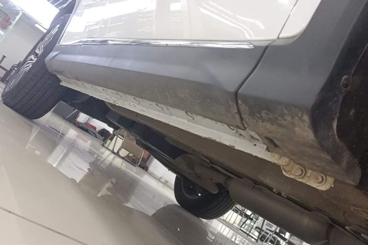 Used JETOUR X70 PLUS 2024 Champion Edition 1.5T DCT Champion MAX 5-Seater Right Side Sill