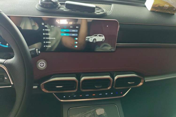 Used JETOUR X70 PLUS 2025 Champion Edition 1.5T DCT Champion PRO 5-Seater Audio And AC Panel