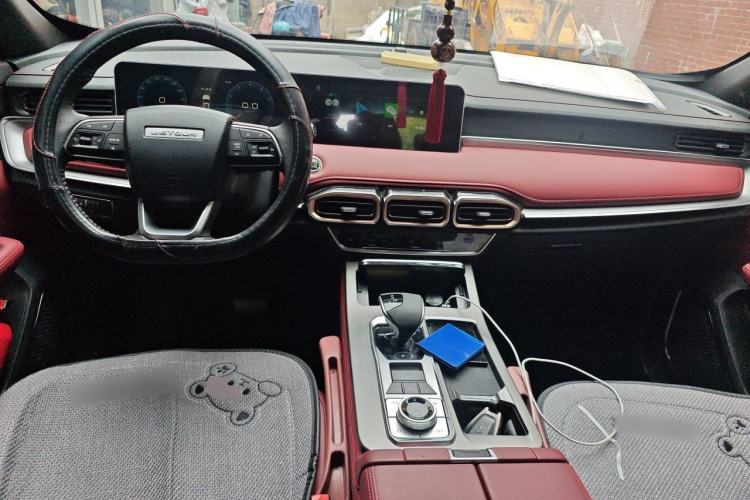 Used JETOUR X70 PLUS 2025 Champion Edition 1.5T DCT Champion PRO 5-Seater Center Console
