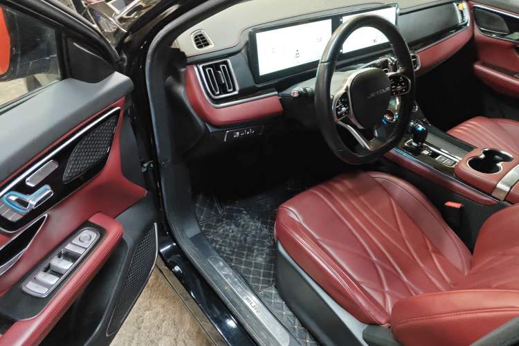 Used JETOUR X70 PLUS 2025 1.5T Luxury Edition 5 Seats Driver Seat