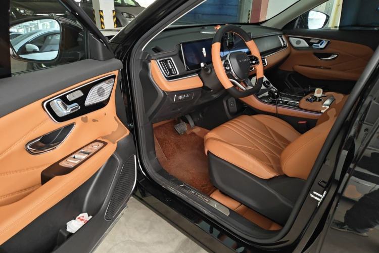 Used JETOUR X70 PLUS 2025 1.5T Flagship 7-Seater Driver Seat