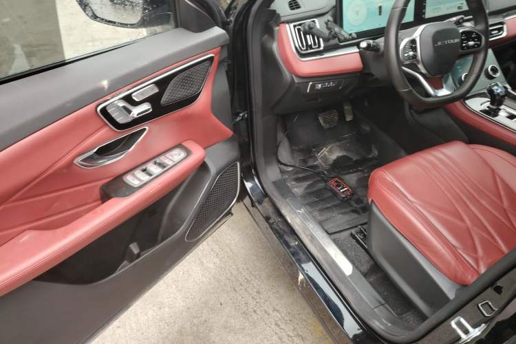 Used JETOUR X70 PLUS 2025 1.5T ZhiZhen Pailong Edition 7-Seater Driver Seat