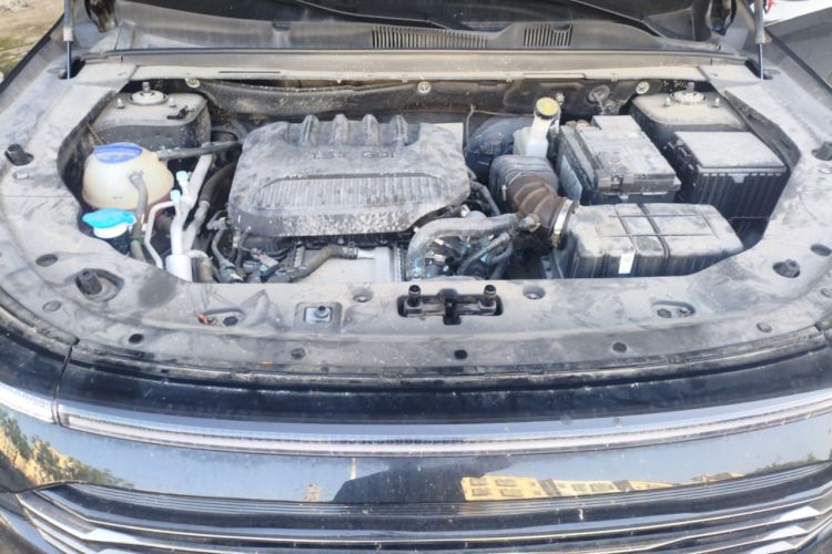 Used JETOUR X70 PLUS 2025 1.5T Luxury Dynamic Edition 7-Seater Engine Bay