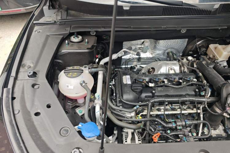 Used JETOUR X70 PLUS 2025 Champion Edition 1.5T DCT Champion PRO 5-Seater Engine Bay Right