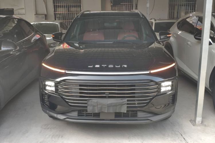 Used JETOUR X70 PLUS 2025 1.5T Elite Edition 7-Seater Front
