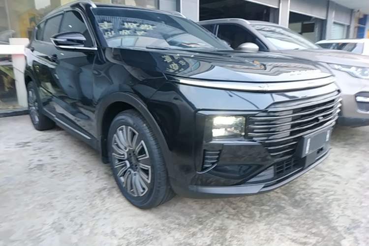 Used JETOUR X70 PLUS 2025 1.5T Luxury Edition 5 Seats Front Right 45 Deg