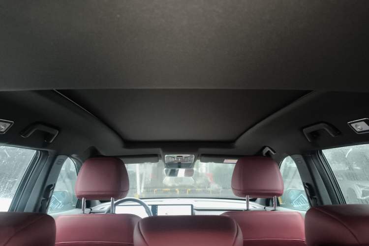 Used JETOUR X70 PLUS 2025 1.5T Flagship 7-Seater Headliner