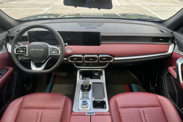 Used JETOUR X70 PLUS 2025 Champion Edition 1.5T DCT Champion MAX+ 5-seater Interior 1