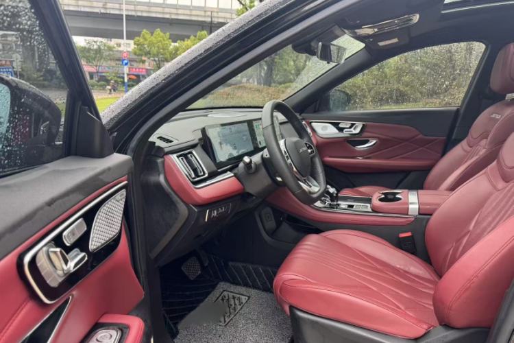 Used JETOUR X70 PLUS 2025 1.5T Flagship Edition 5 Seats Interior 2