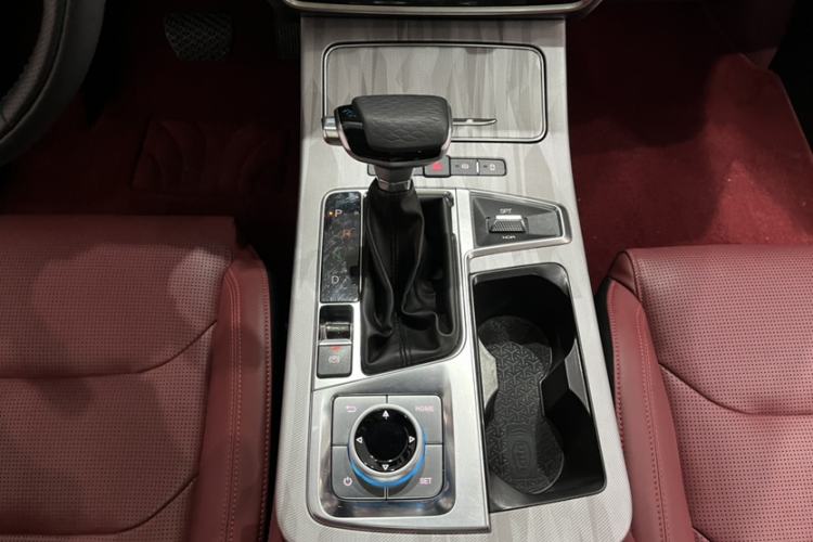 Used JETOUR X70 PLUS 2025 1.5T CVT Flagship PRO 7-Seater Interior 4