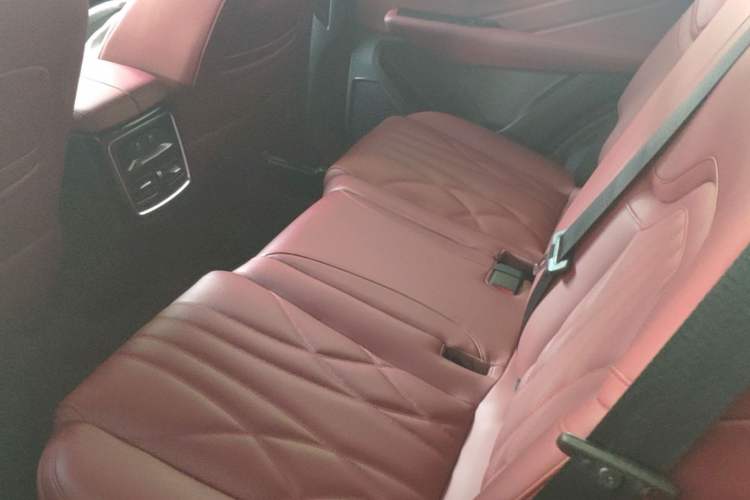 Used JETOUR X70 PLUS 2025 1.5T Elite Edition 7-Seater Left Rear Seat
