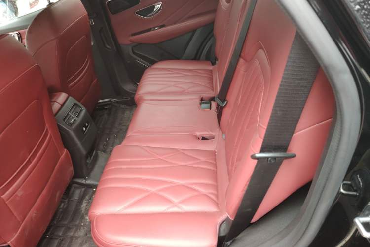 Used JETOUR X70 PLUS 2025 1.5T ZhiZhen Pailong Edition 7-Seater Left Rear Seat