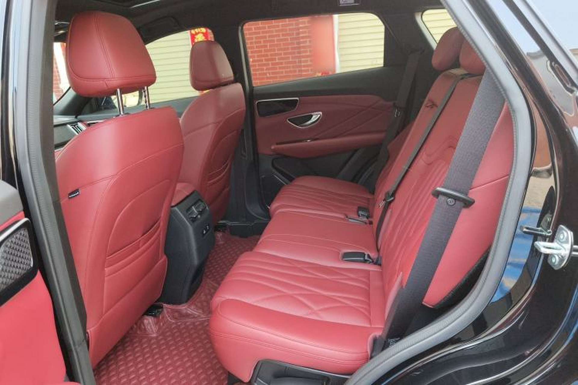 Used JETOUR X70 PLUS 2025 1.5T Luxury Edition 5 Seats Left Rear Seat