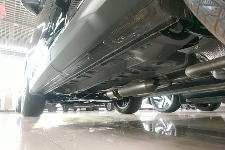 Used JETOUR X70 PLUS 2025 Champion Edition 1.5T DCT Champion PRO 5-Seater Left Side Sill