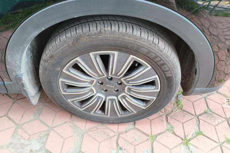 Used JETOUR X70 PLUS 2025 1.5T ZhiZhen Pailong Edition 5-Seater Right Front Wheel Hub