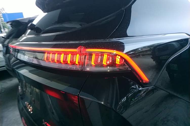 Used JETOUR X70 PLUS 2025 1.5T Luxury Edition 5 Seats Right Rear Taillight